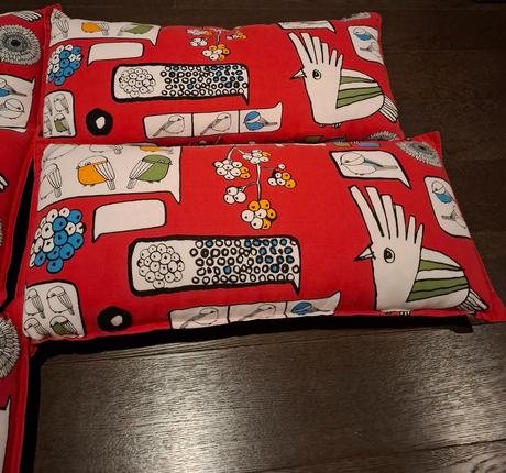 Vankúše ikea s vtáčikmi, 