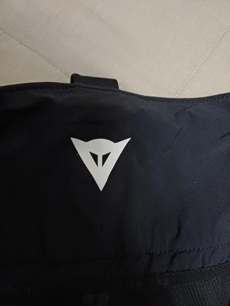 Úžasné lyžiarske  nohavice dainese awa, č.m, m