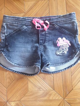 Kratke nohavice, 140