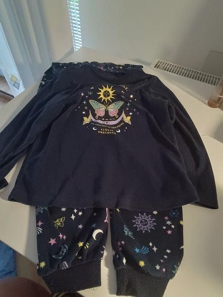 Pyžamo velurove, primark,134