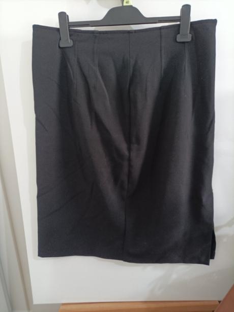 Puzdrová strečová sukňa, f&f,46