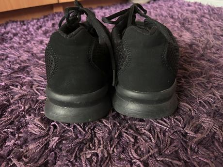 Čierne ľahučké tenisky vty č. 43, 43