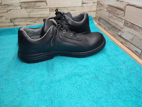 Prabos 46 - čierne kožené gore-tex topánky, 46