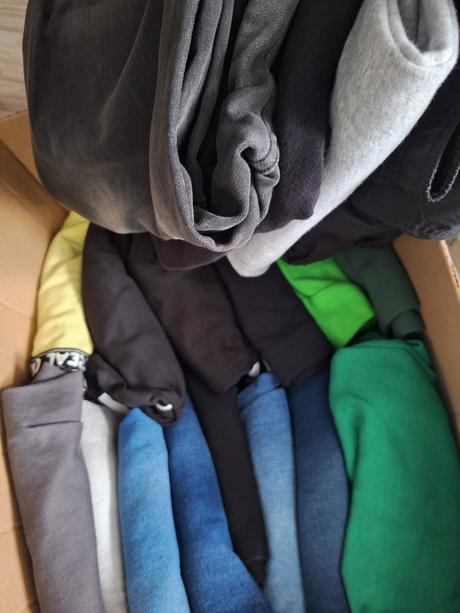 Balík oblečenie, 140–152