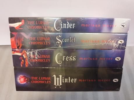 Marissa meyer - lunar chronicles nsp24, 