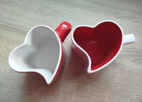 Hrnčeky ,, srdiečko ,,, 