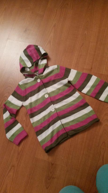 Vesely farebny svetrik, kenvelo,104