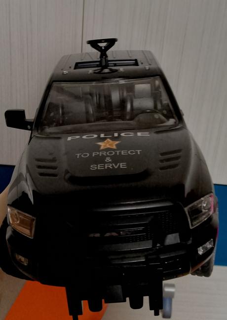 Bruder auta polícia, jeep, 