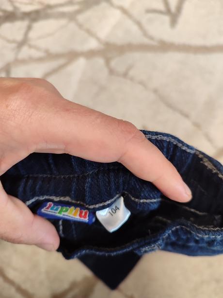 Dievčenské úzke rifle 104, lupilu,104