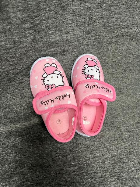 Papučky hello kitty, 27