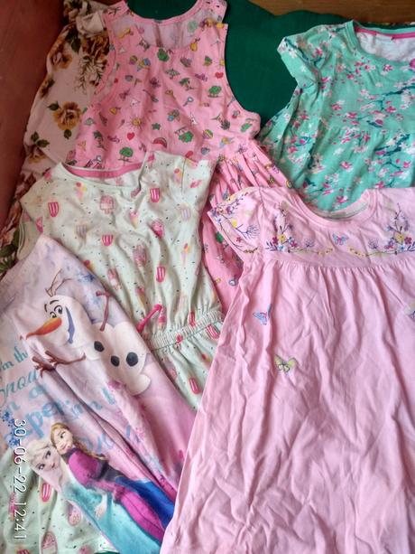 Balík oblečenia, 86–98