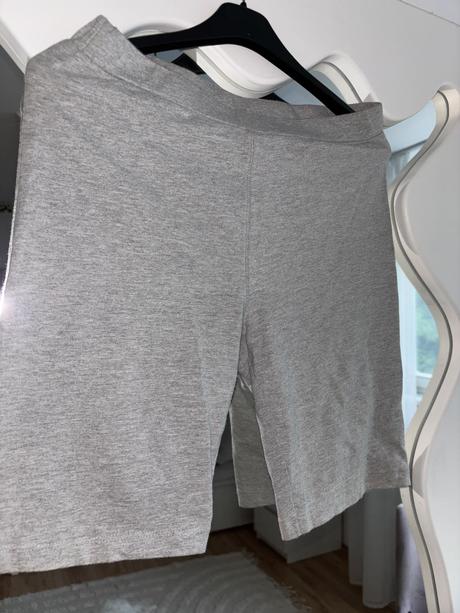 Legínové kraťasy ellesse 158/164, 164