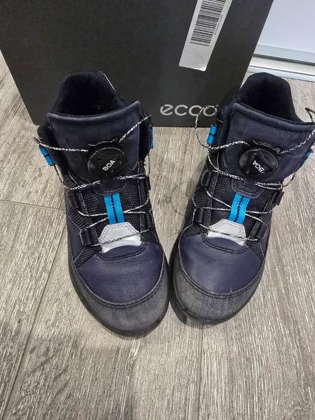 Ecco topanky, ecco,32