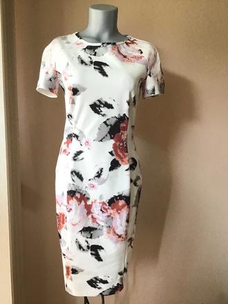 Krasne šaty autograph, xs