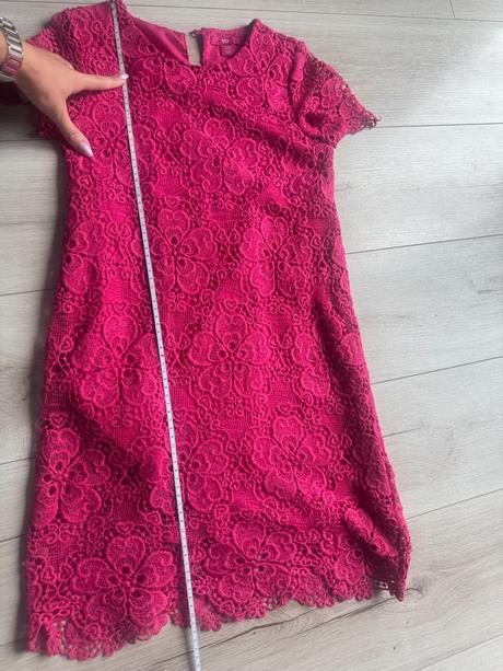 Spoločenské šaty, 152