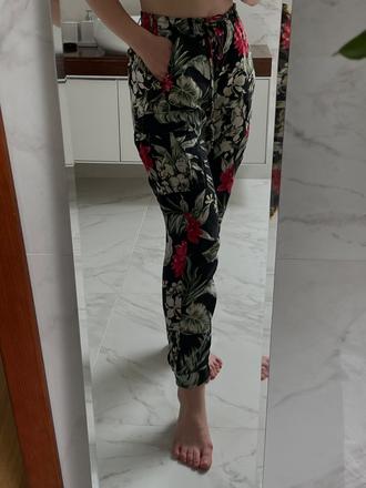 Čierne nohavice s tropickým vzorom  ralph lauren, ralph lauren,xs
