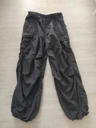 Moderné vzdušné nohavice., h&m,152