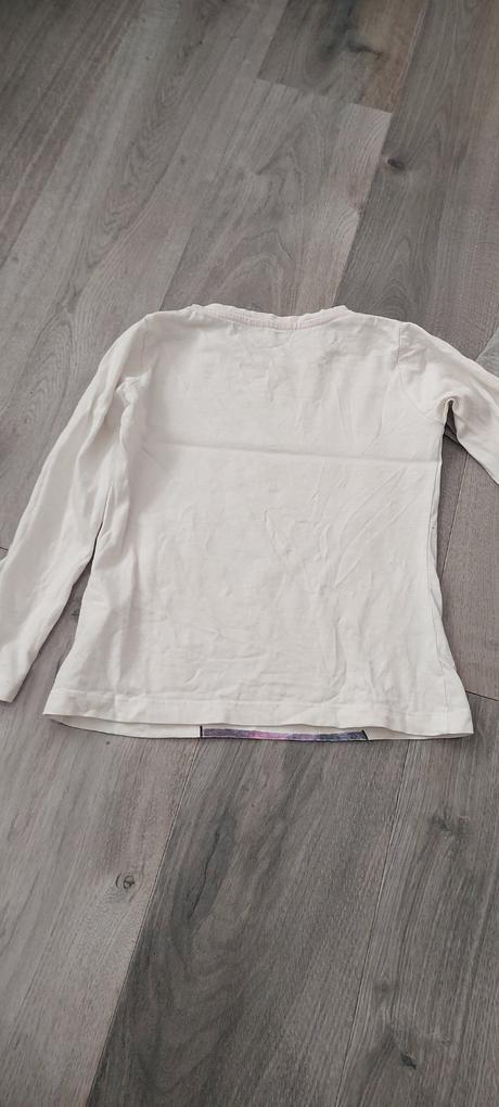 Dievčenské tričká, tu,110