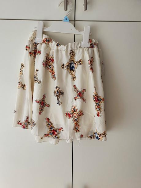 Dievčenská sukňa, s