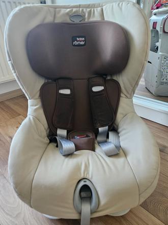 Autosedačka, britax