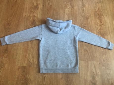 Mikina boris, youtuber fizi, výborný stav, 122