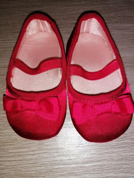 Červené baleriny, h&m,<17