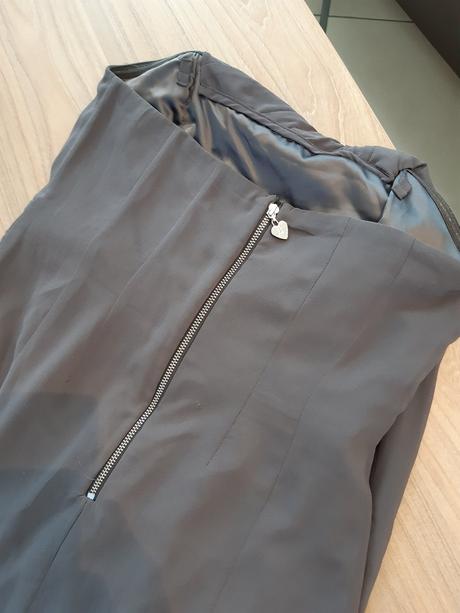 Šaty sexy, lipsy london,m