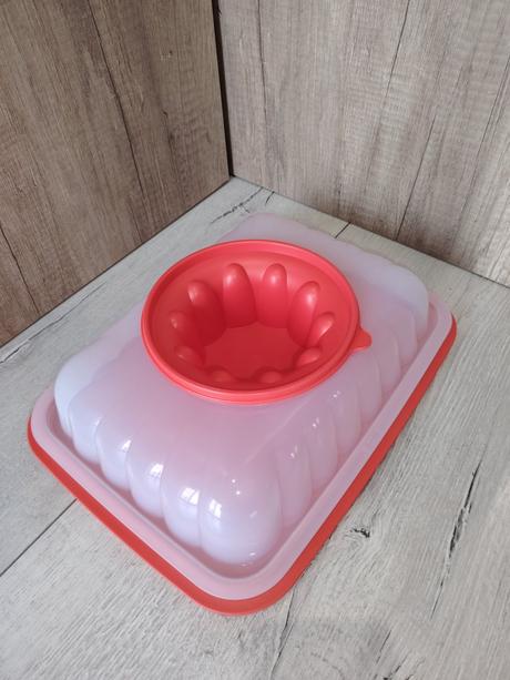 Tupperware nádoba na výrobu aspiku a nepečenej tor, 