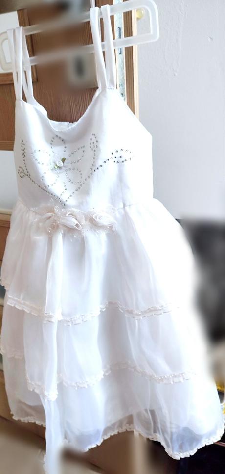 Slávnostné šaty s bolerkom, 104