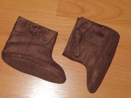 Hnedé capačky/čižmičky - veľ. 21 - dl. 14 cm, gap,21