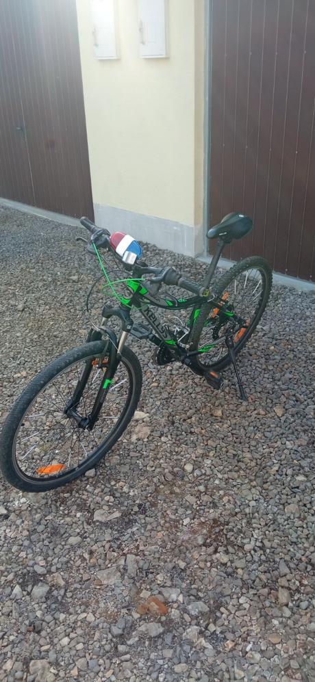 Predám chlapčenský bicykel, 26