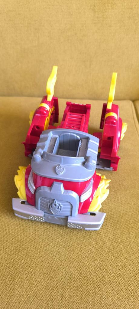 Labková patrola autá, 