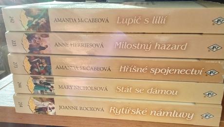 Historické harlequin 9, 