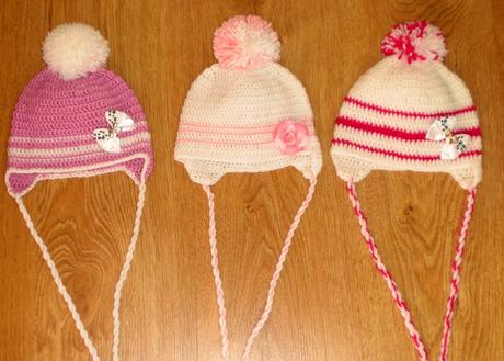 Háčkovaná čiapočka s kvetom, 116