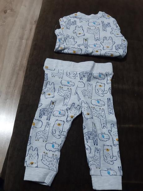 Body  a  legíny  f&f   vel. 68, f&f,68