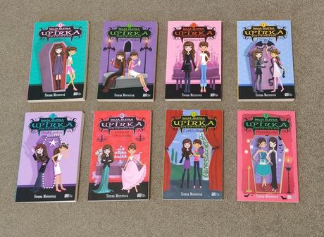 Séria moja sestra upírka (1 - 8), 