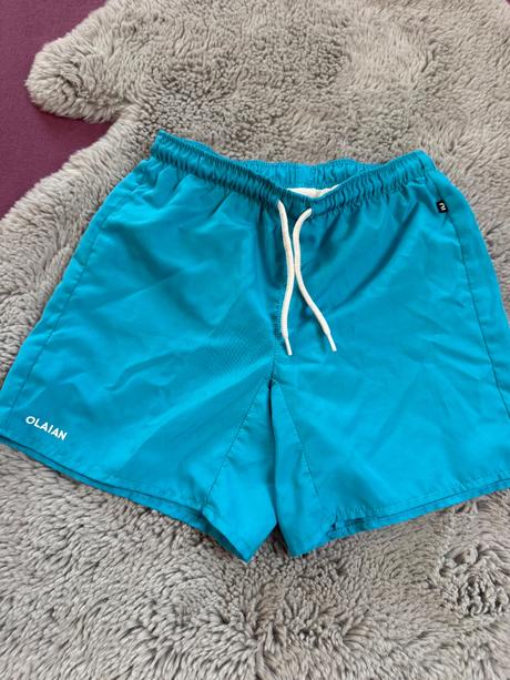 Plavky, tričko do vody, topanky do vody, decathlon,122