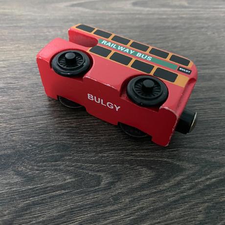 Drevený autobus bulgy,