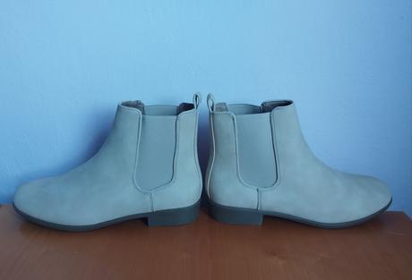 Damske bezove clenkove jesenne cizmy, 39