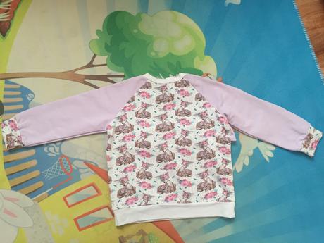 Mikina so srnkami, 104