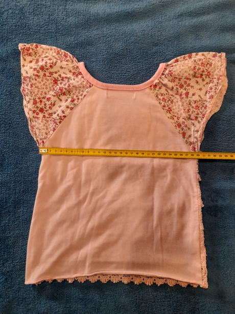 Tunika s čipkou, 104