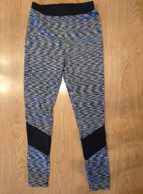 Športové legíny, s