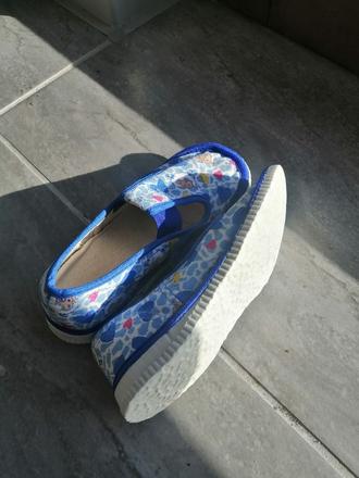 Predam papucky velkost cca 16 cm., 25