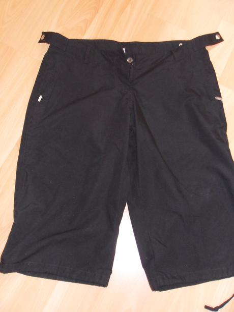 Nohavice pod kolená, l