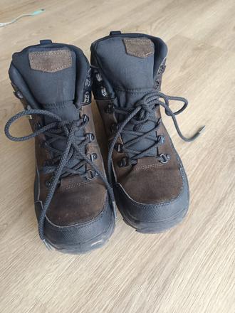 Nepremokave turisticke, trekove topanky, decathlon,42