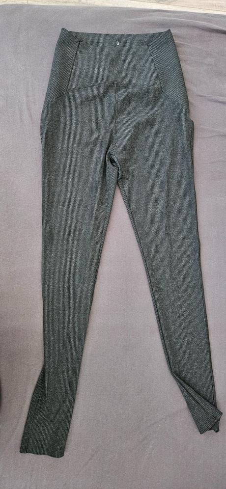 Sťahujúce legíny, s