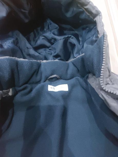 Zimná bunda dino č.110/116, h&m,110