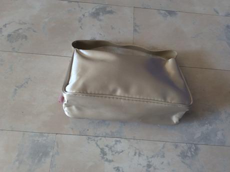 Kozmetická taštička,