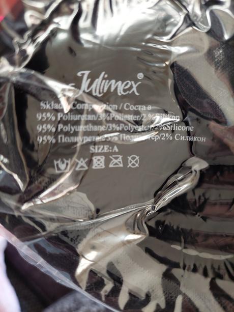 Nalepovacia podprsenka, 70a