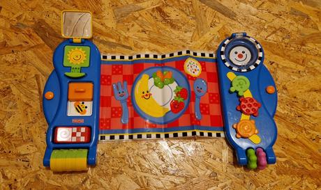 Prestieranie pod tanier fisher price, 